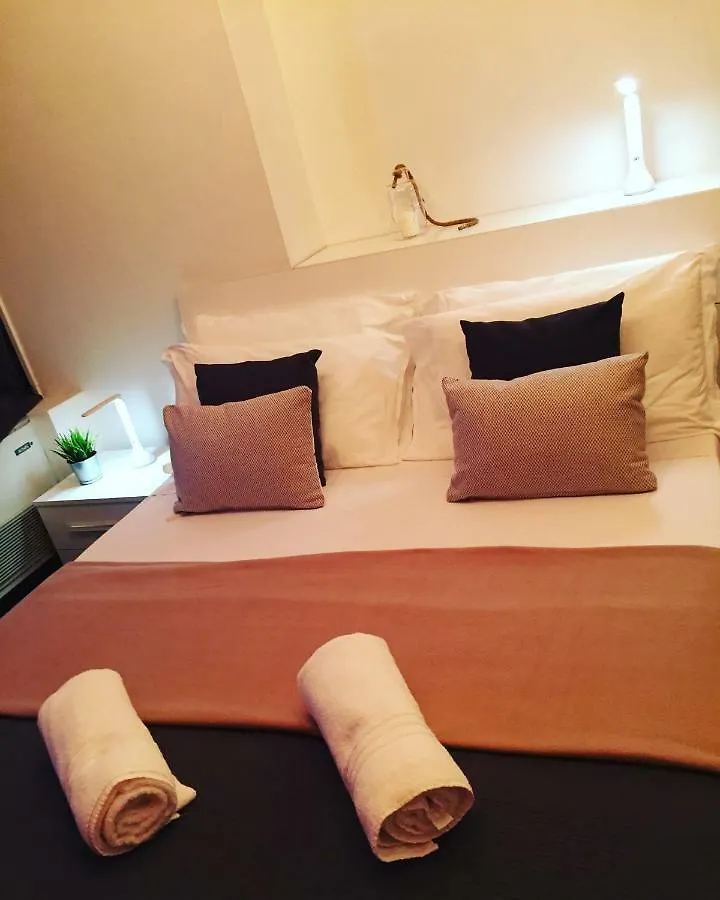 La Maison, Vicino Al Colosseo! Rome Apartment