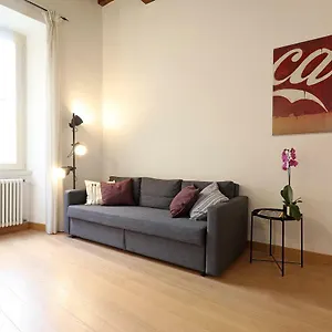 Appartamento Croce 77 Central, Roma